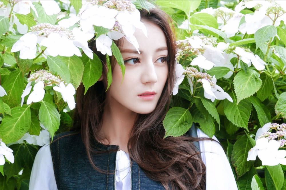 到底毛囊炎是什么引起的 如何有效的治疗毛囊炎呢|开云电竞app下载安装(图1) 开云电竞官网